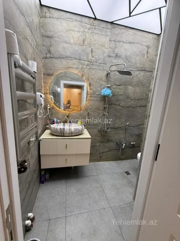 Satılır 2 otaqlı yeni tikili 70 m²