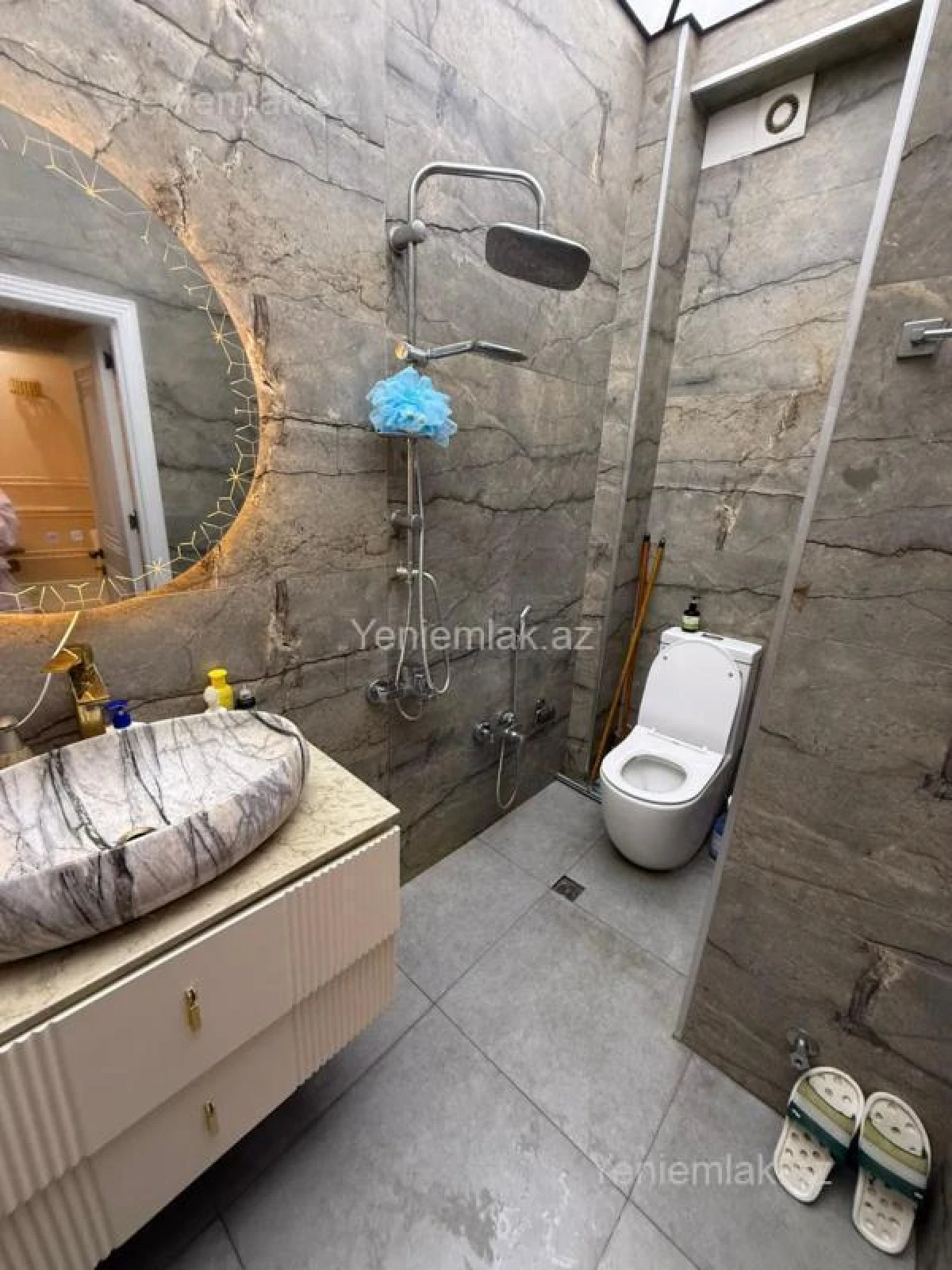 Satılır 2 otaqlı yeni tikili 70 m²