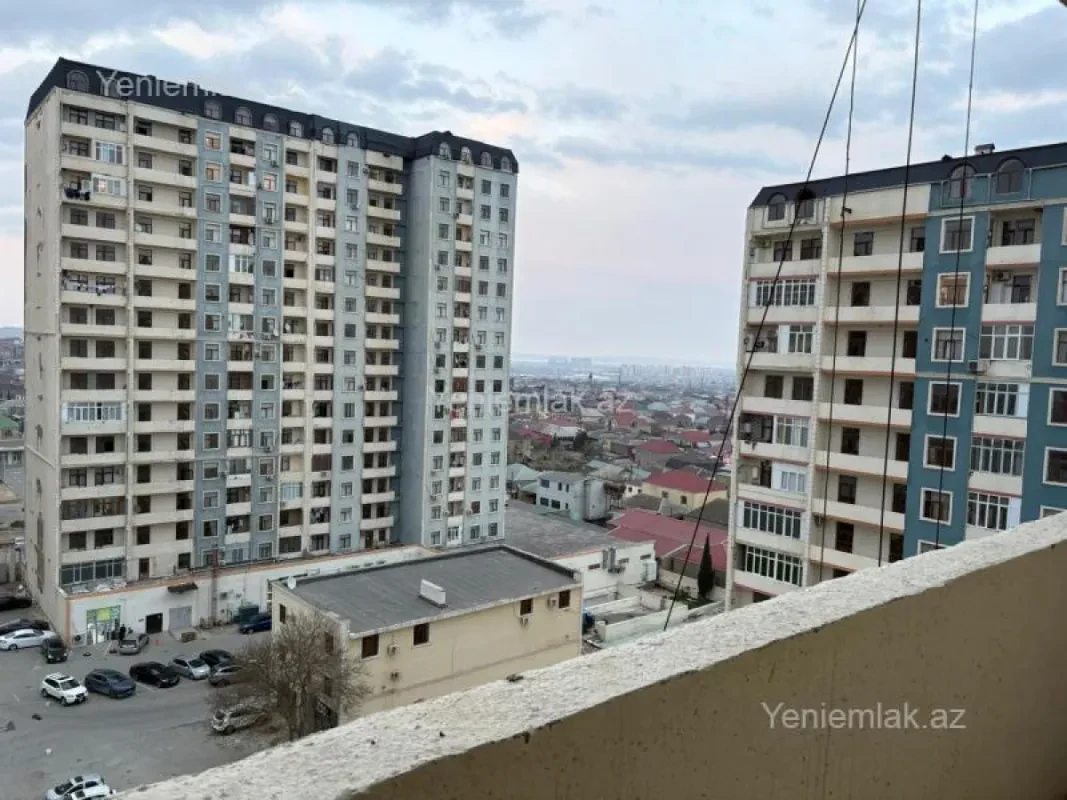 Satılır 3 otaqlı yeni tikili 80 m²