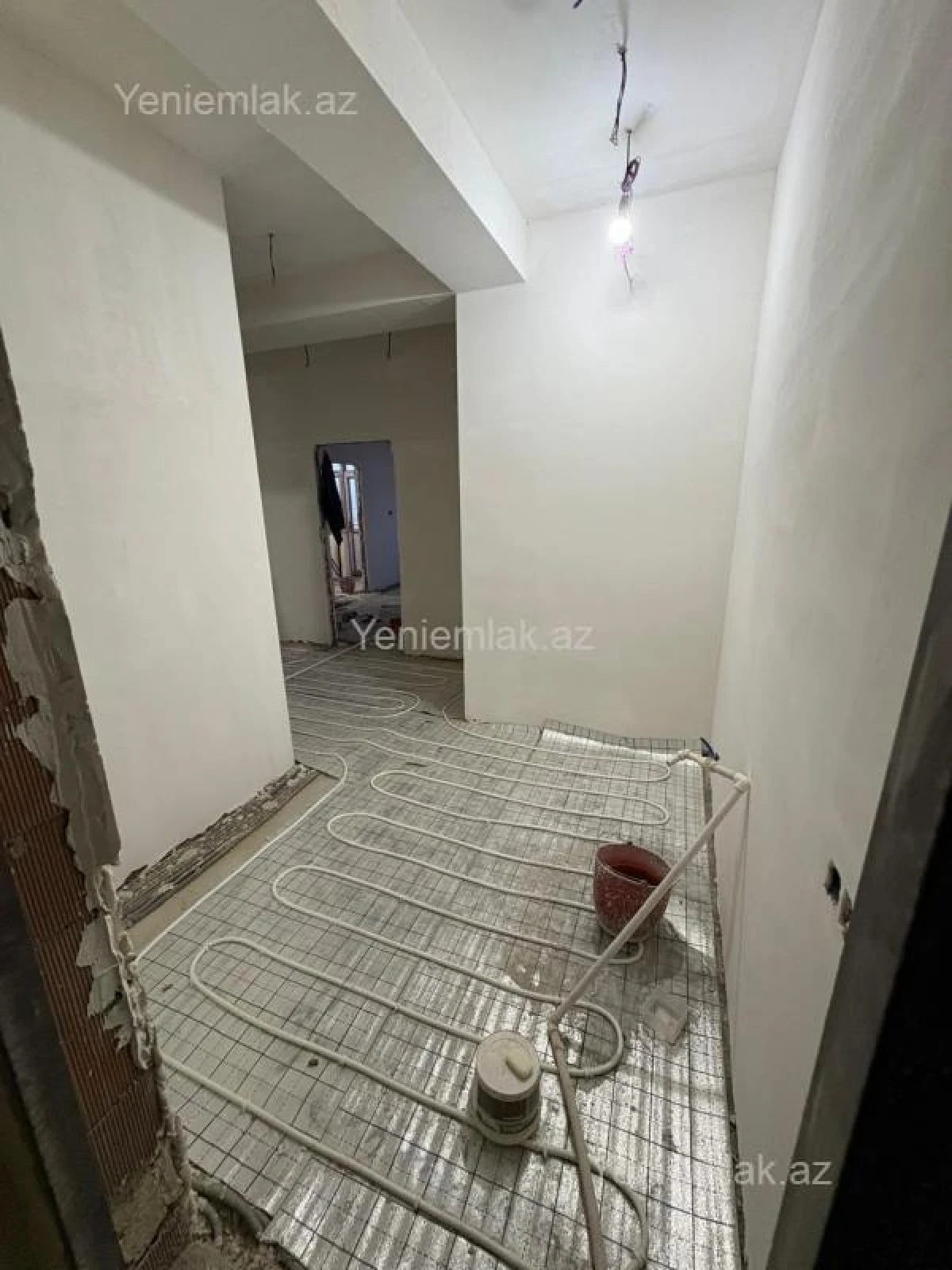 Satılır 3 otaqlı yeni tikili 80 m²