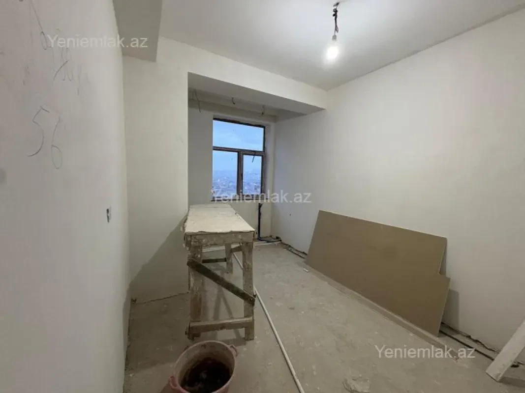 Satılır 3 otaqlı yeni tikili 80 m²