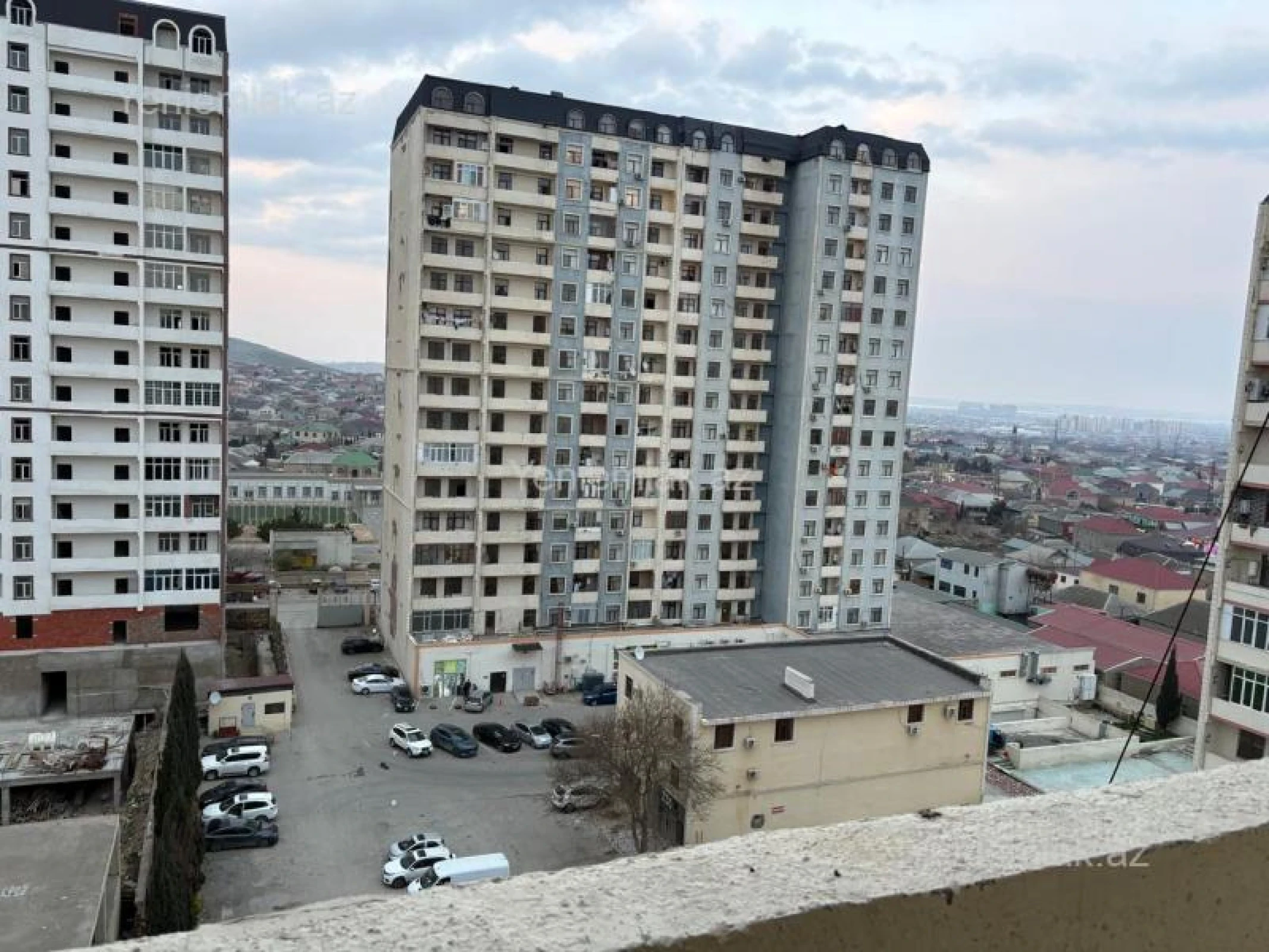 Satılır 3 otaqlı yeni tikili 80 m²