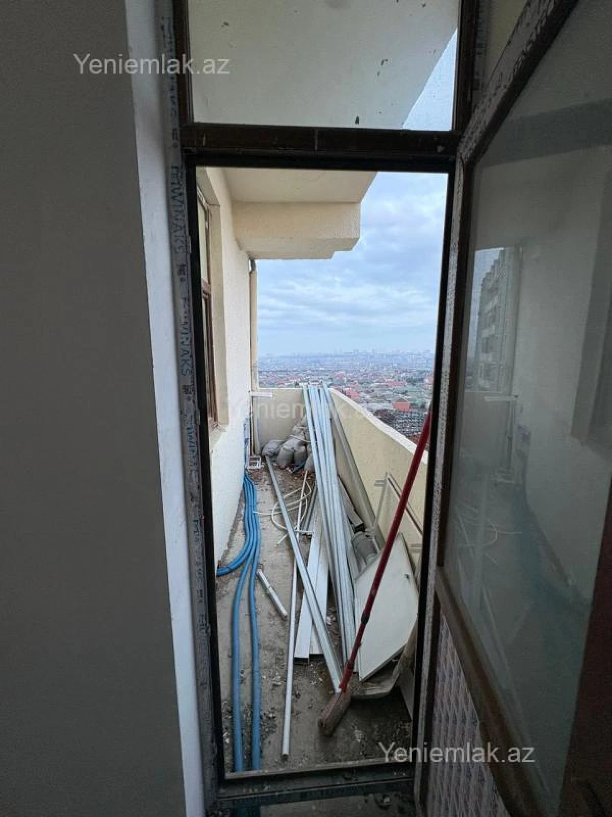 Satılır 3 otaqlı yeni tikili 80 m²