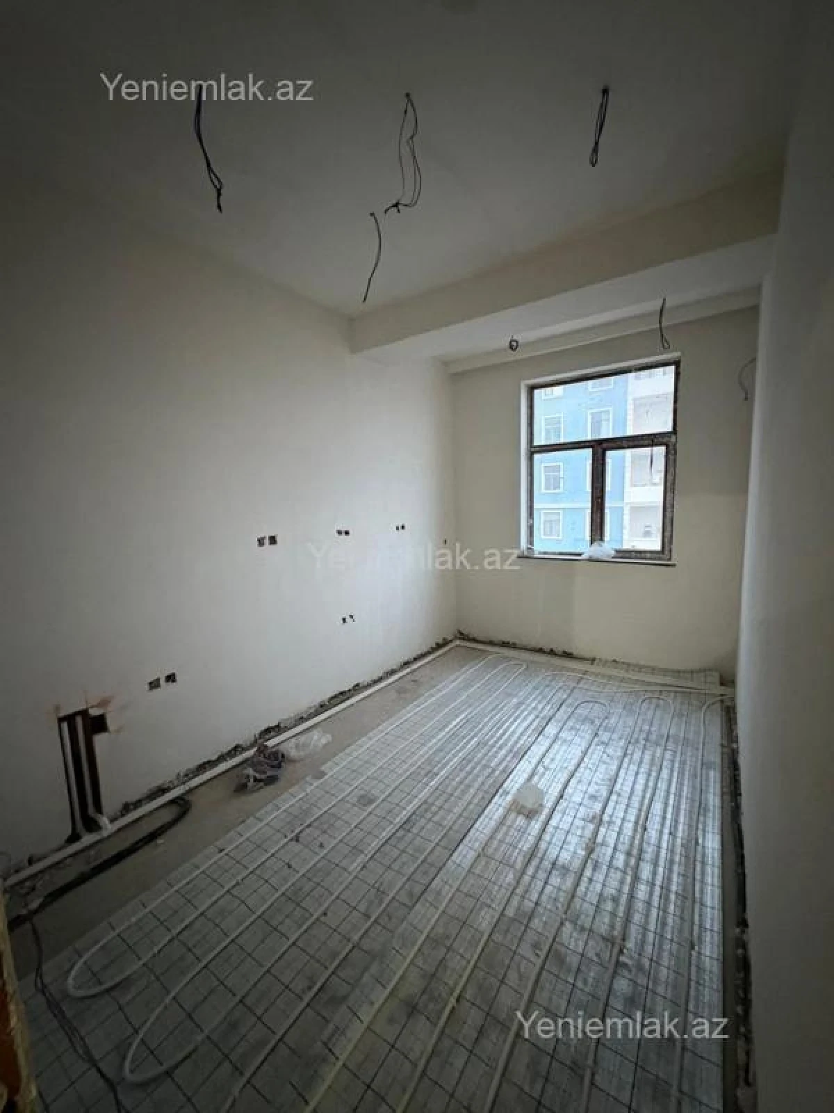Satılır 3 otaqlı yeni tikili 80 m²