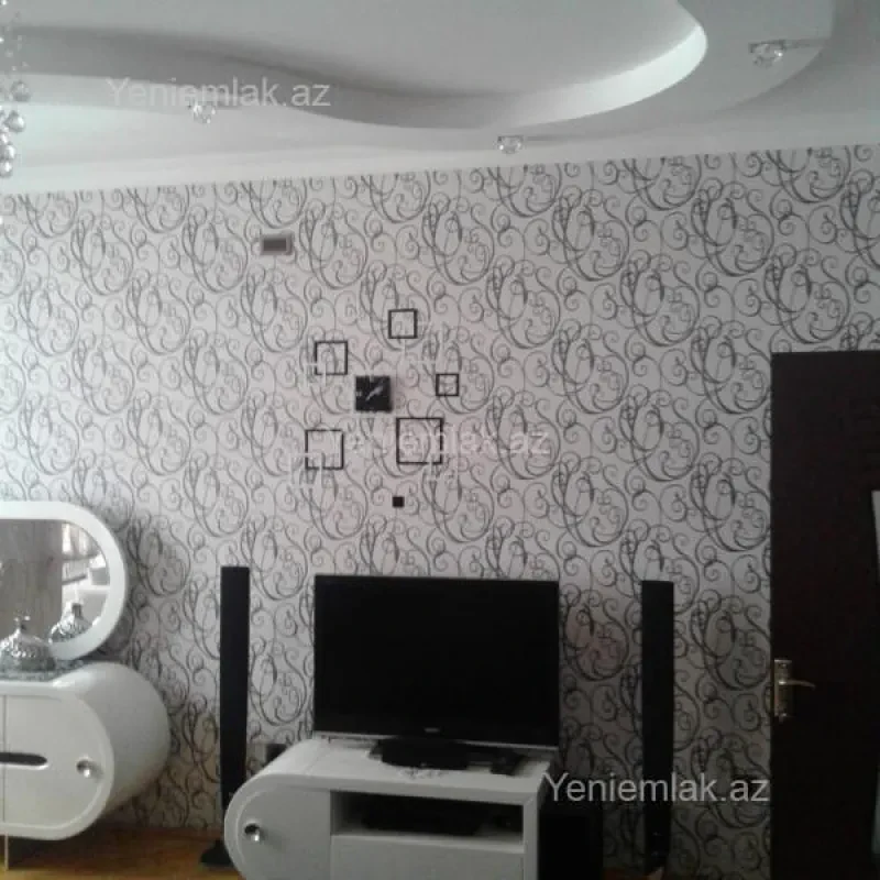 Satılır 3 otaqlı yeni tikili 120 m²