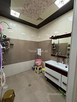 Satılır 3 otaqlı yeni tikili 110 m²
