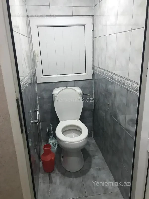 Satılır 2 otaqlı köhnə tikili 55 m²