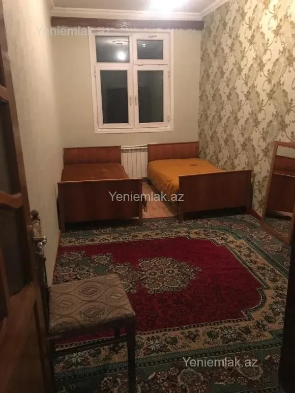 Satılır 2 otaqlı köhnə tikili 55 m²