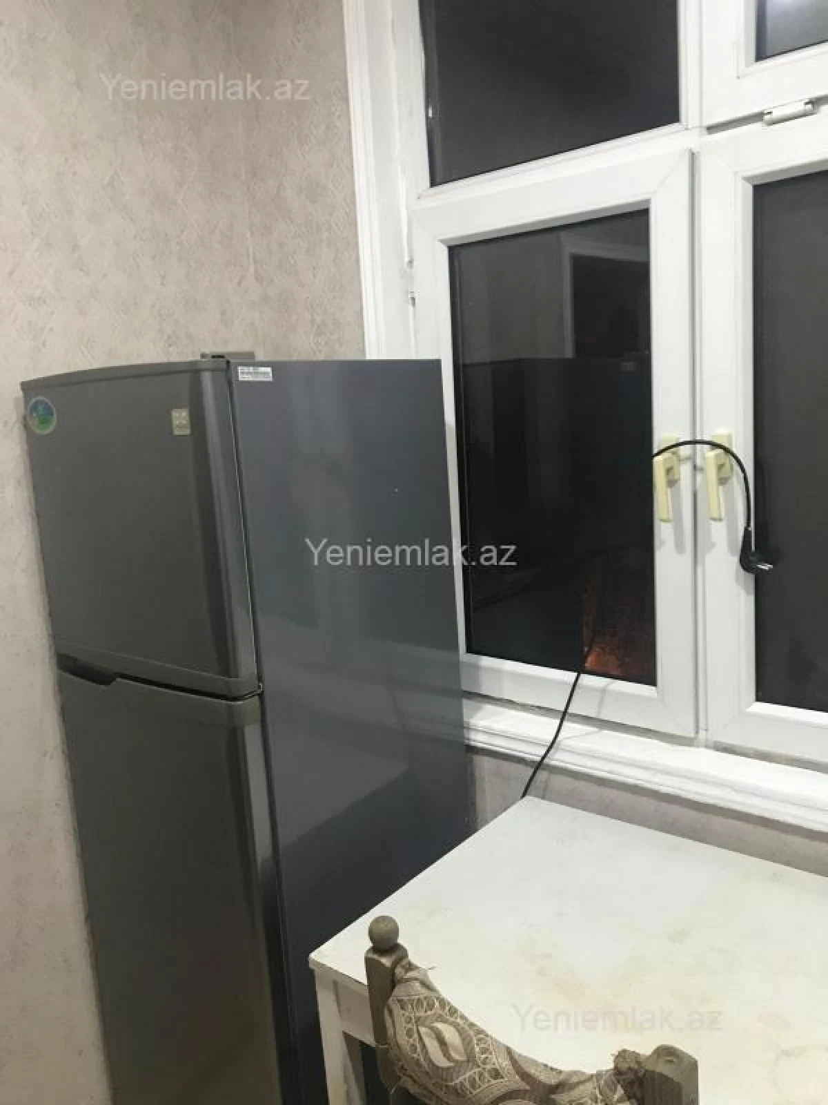 Satılır 2 otaqlı köhnə tikili 55 m²