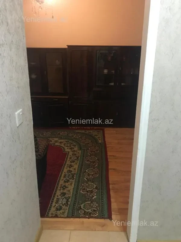 Satılır 2 otaqlı köhnə tikili 55 m²