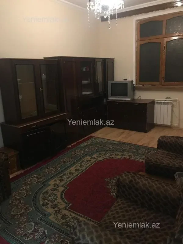 Satılır 2 otaqlı köhnə tikili 55 m²