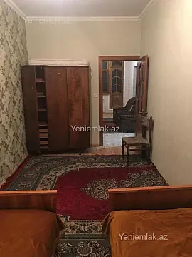 Satılır 2 otaqlı köhnə tikili 55 m²