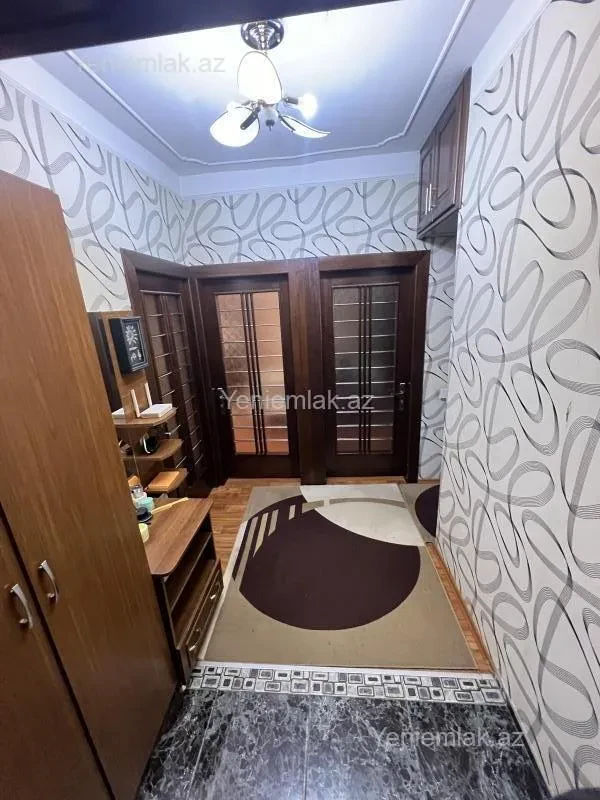 Satılır 3 otaqlı köhnə tikili 75 m²