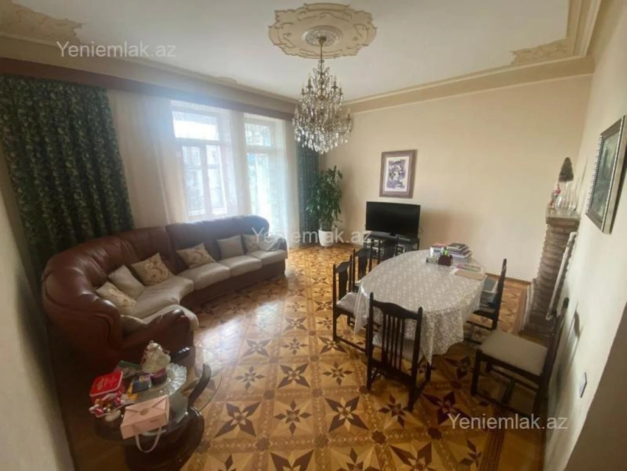 Satılır 2 otaqlı köhnə tikili 70 m²