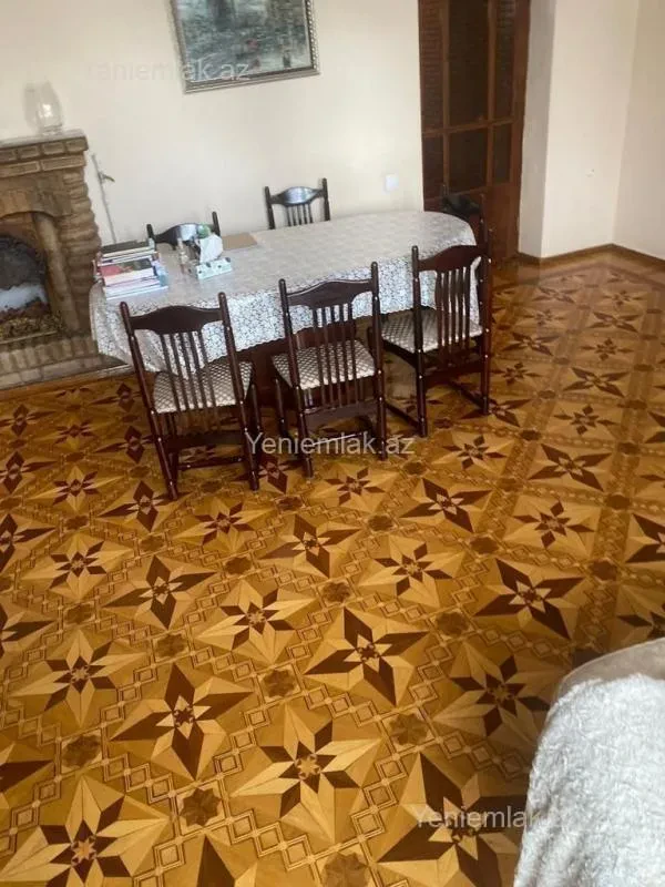 Satılır 2 otaqlı köhnə tikili 70 m²