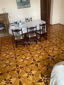 Satılır 2 otaqlı köhnə tikili 70 m²