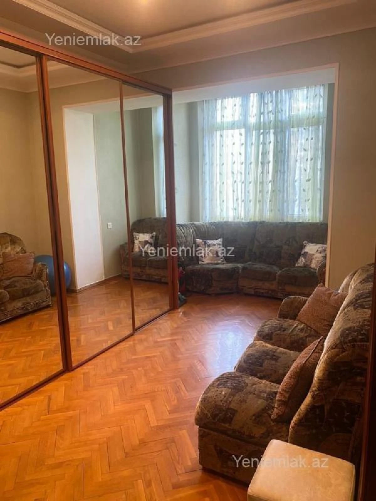 Satılır 2 otaqlı köhnə tikili 70 m²