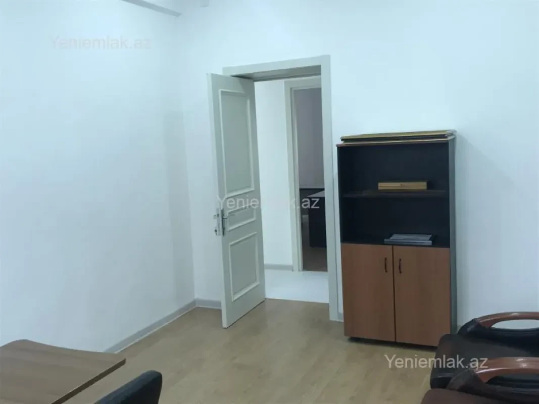 Satılır 5 otaqlı obyekt 144 m²