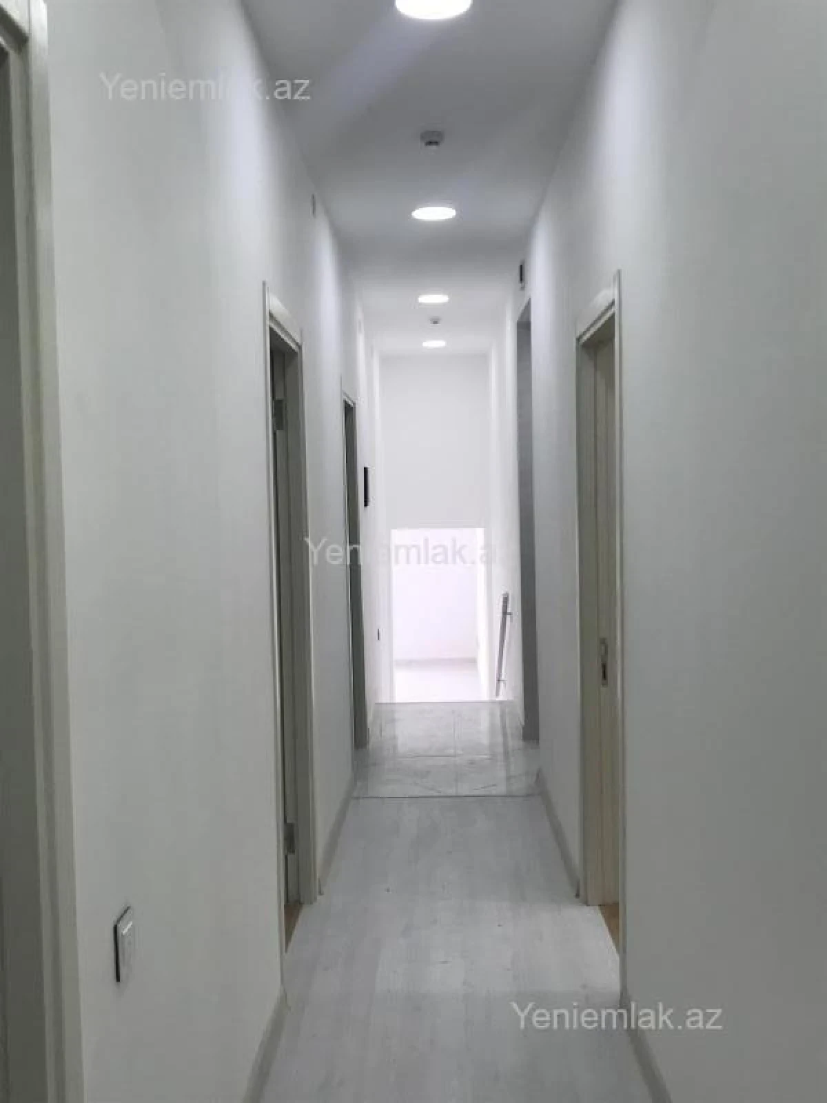 Satılır 5 otaqlı obyekt 144 m²