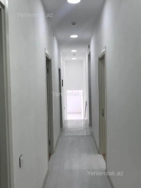 Satılır 5 otaqlı obyekt 144 m²