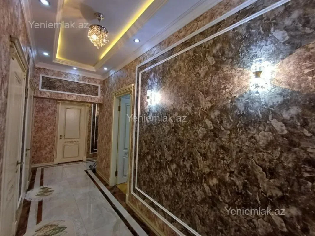 Satılır 3 otaqlı yeni tikili 136 m²