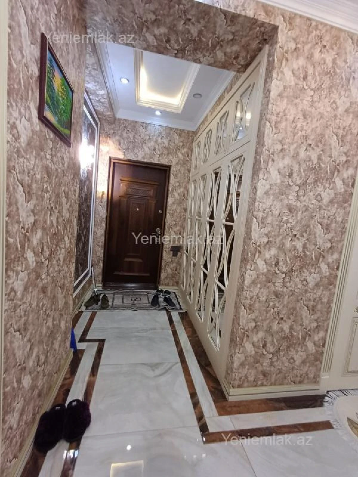 Satılır 3 otaqlı yeni tikili 136 m²