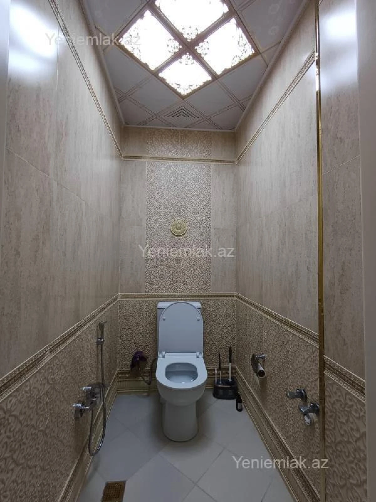 Satılır 3 otaqlı yeni tikili 136 m²