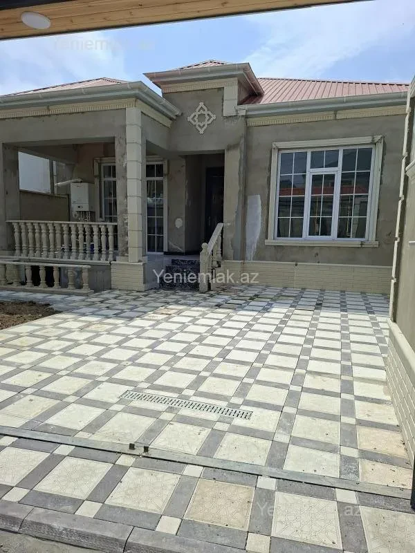 Satılır 4 otaqlı həyət evi 120 m²
