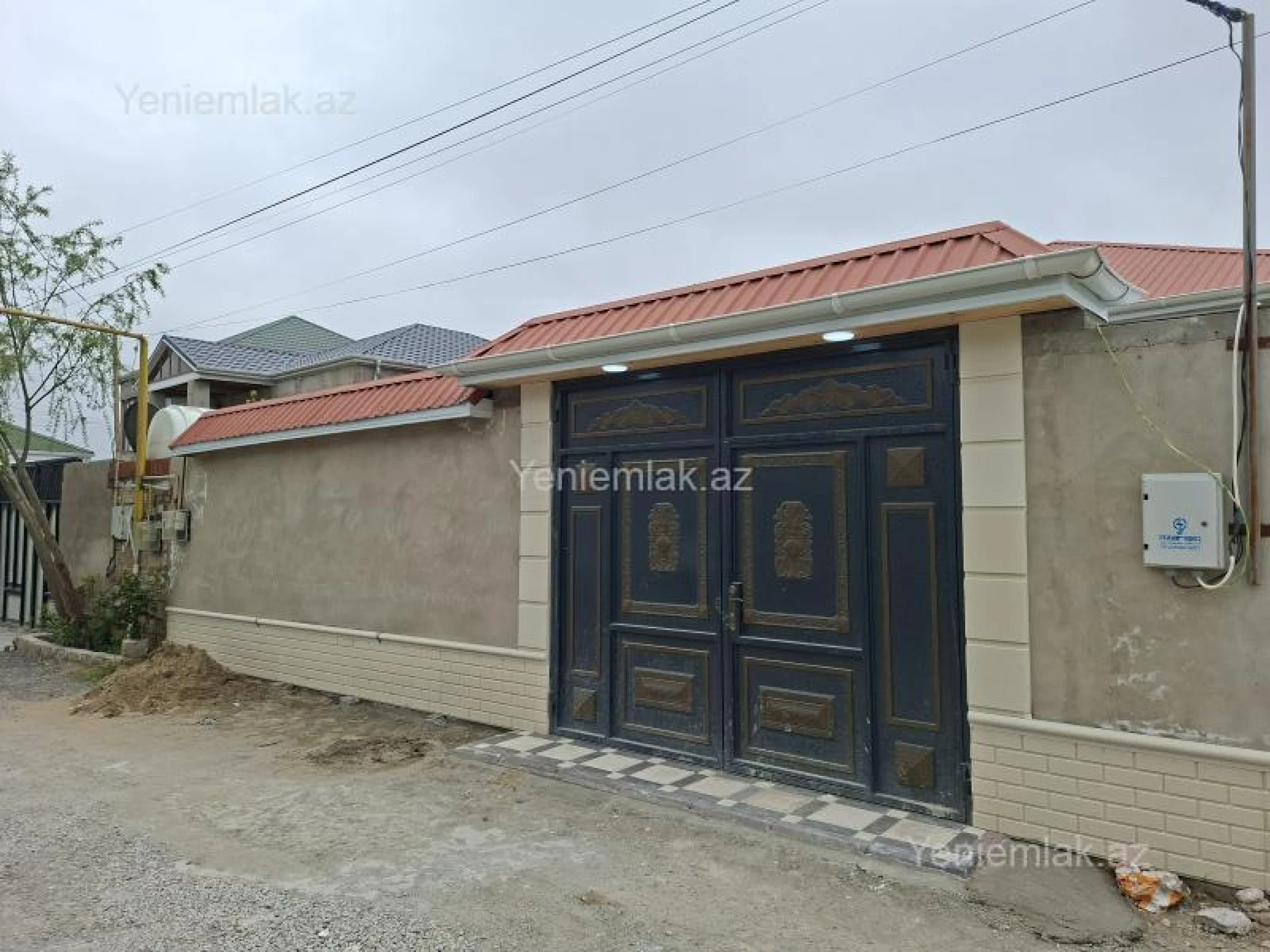 Satılır 4 otaqlı həyət evi 120 m²