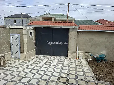 Satılır 4 otaqlı həyət evi 120 m²
