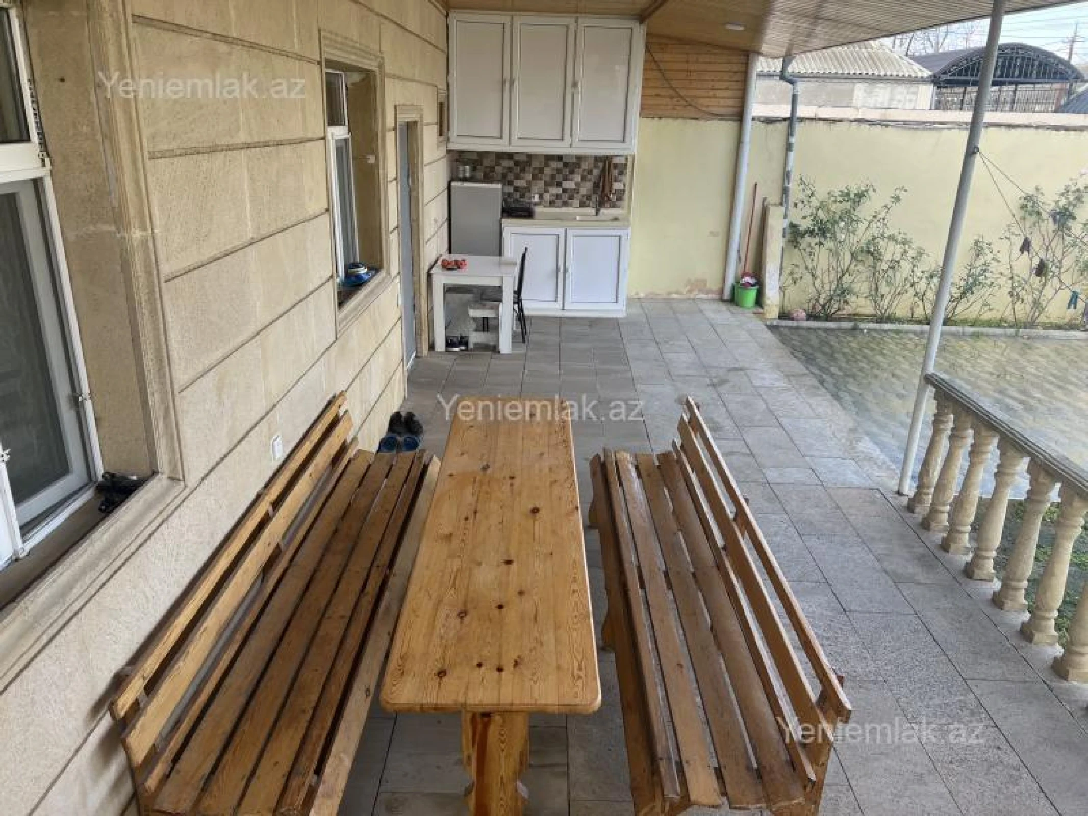 Satılır 3 otaqlı həyət evi 140 m²