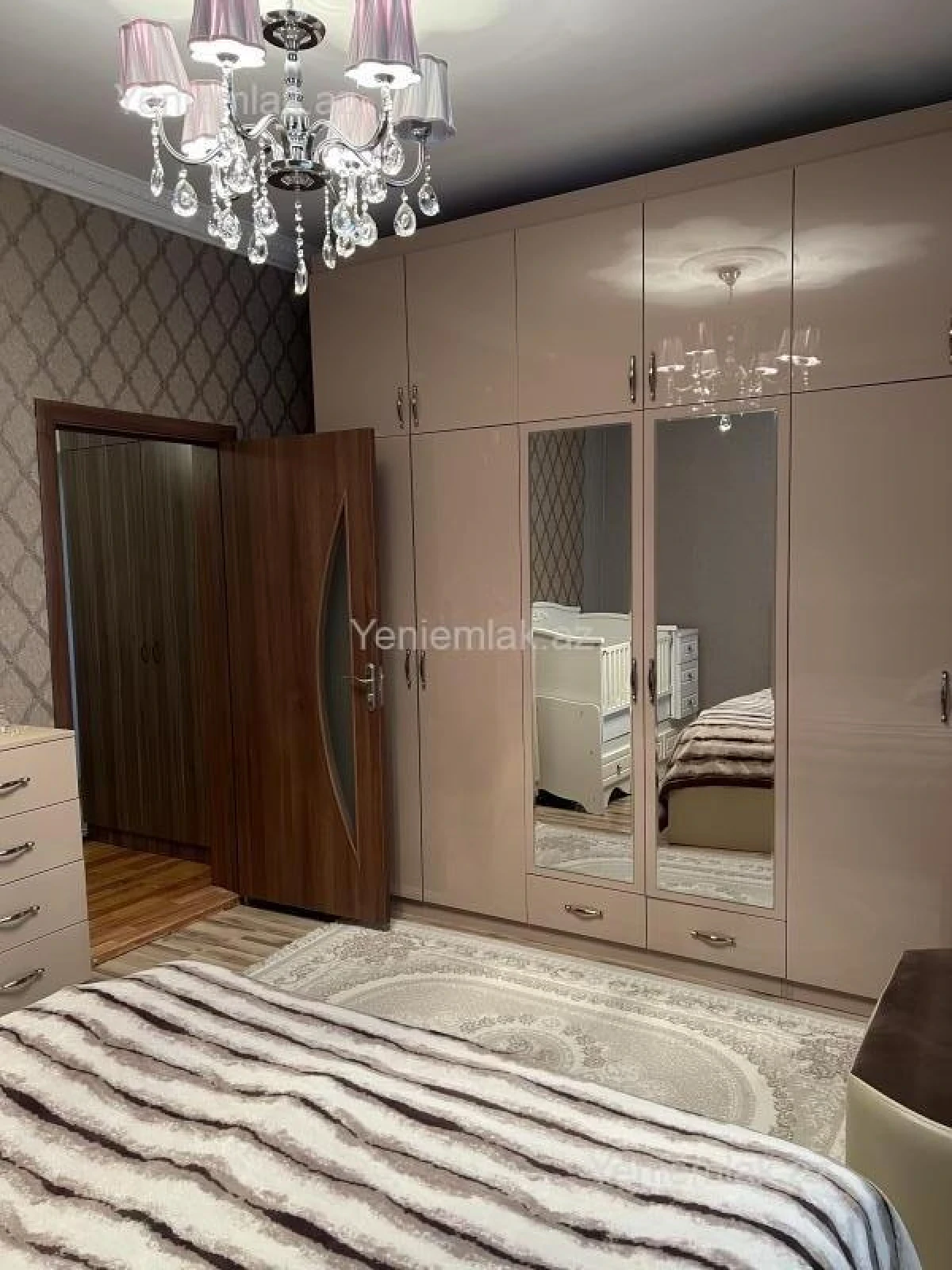 Satılır 3 otaqlı həyət evi 140 m²