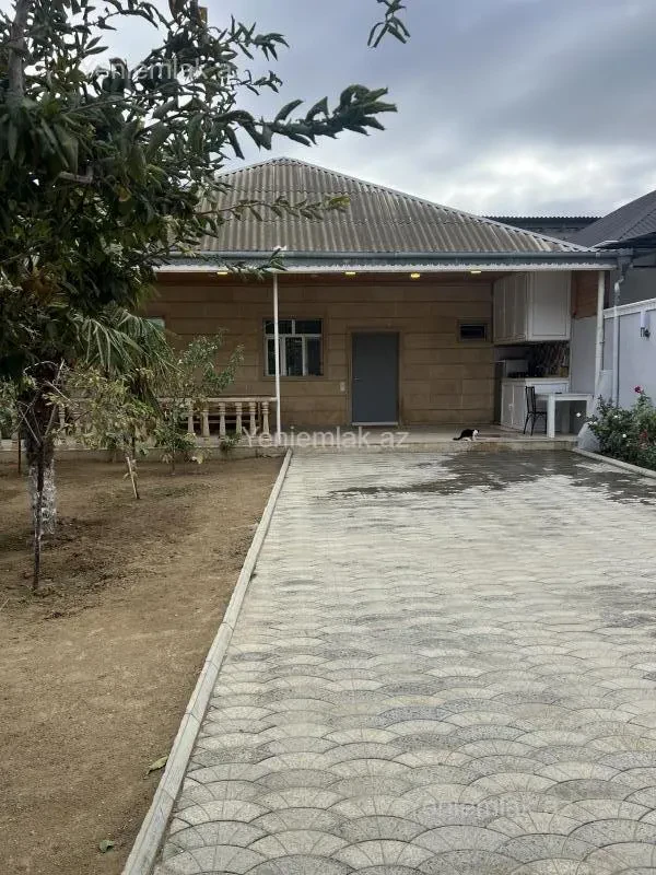 Satılır 3 otaqlı həyət evi 140 m²