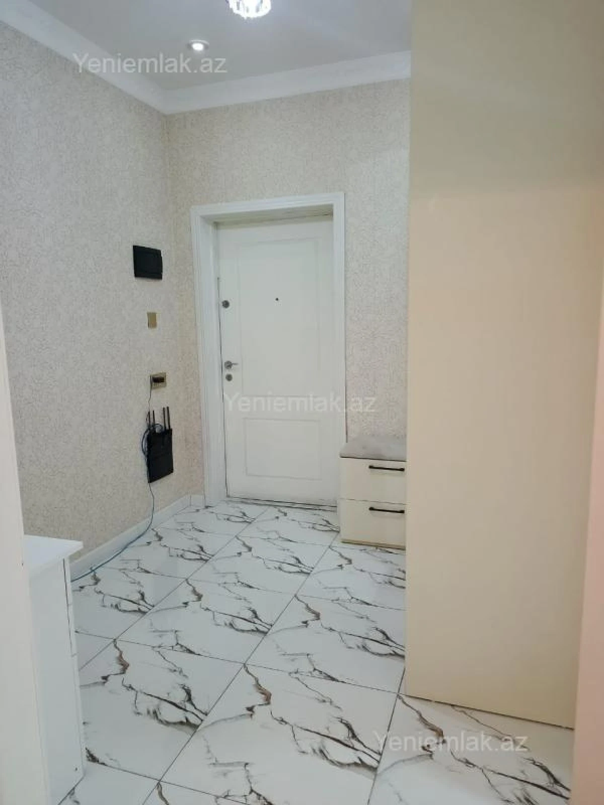 Satılır 3 otaqlı yeni tikili 87 m²