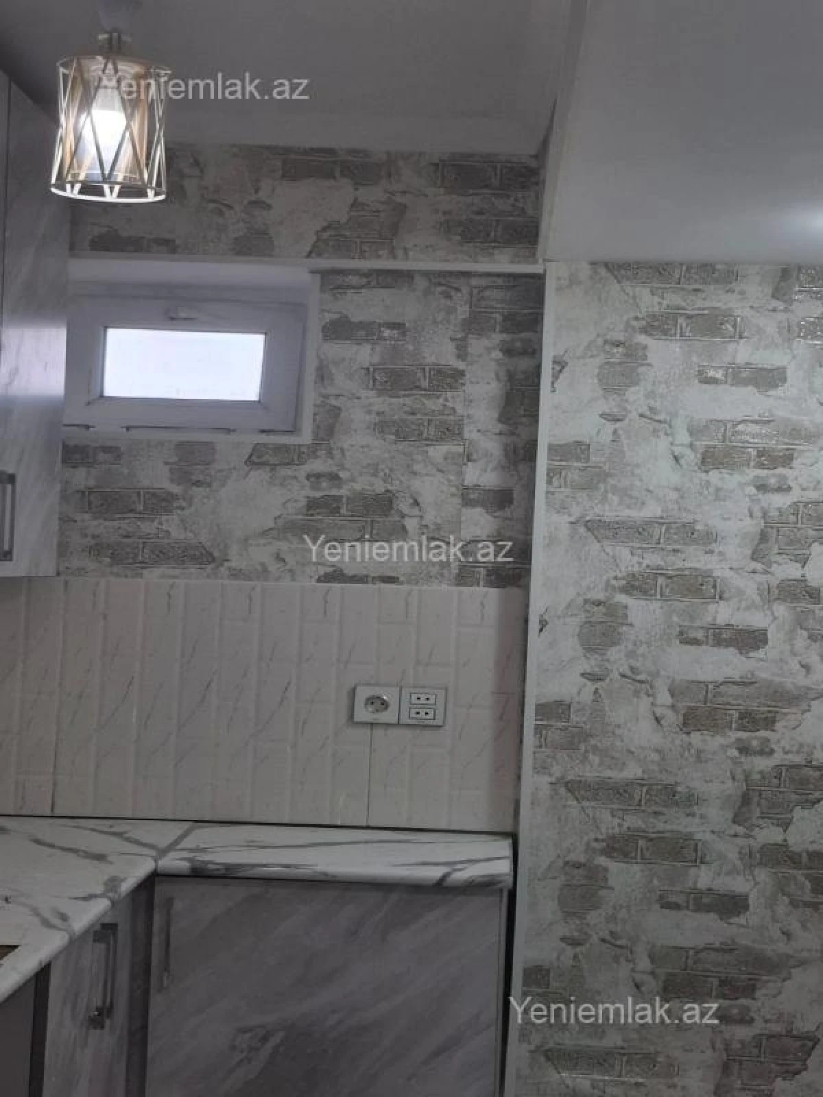 Satılır 2 otaqlı köhnə tikili 45 m²