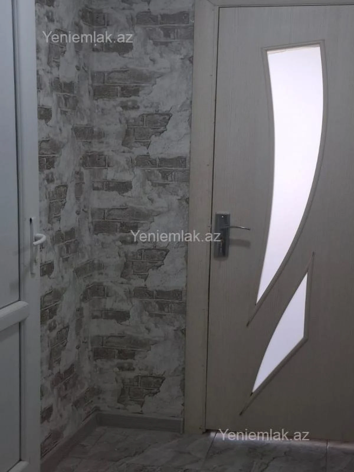 Satılır 2 otaqlı köhnə tikili 45 m²
