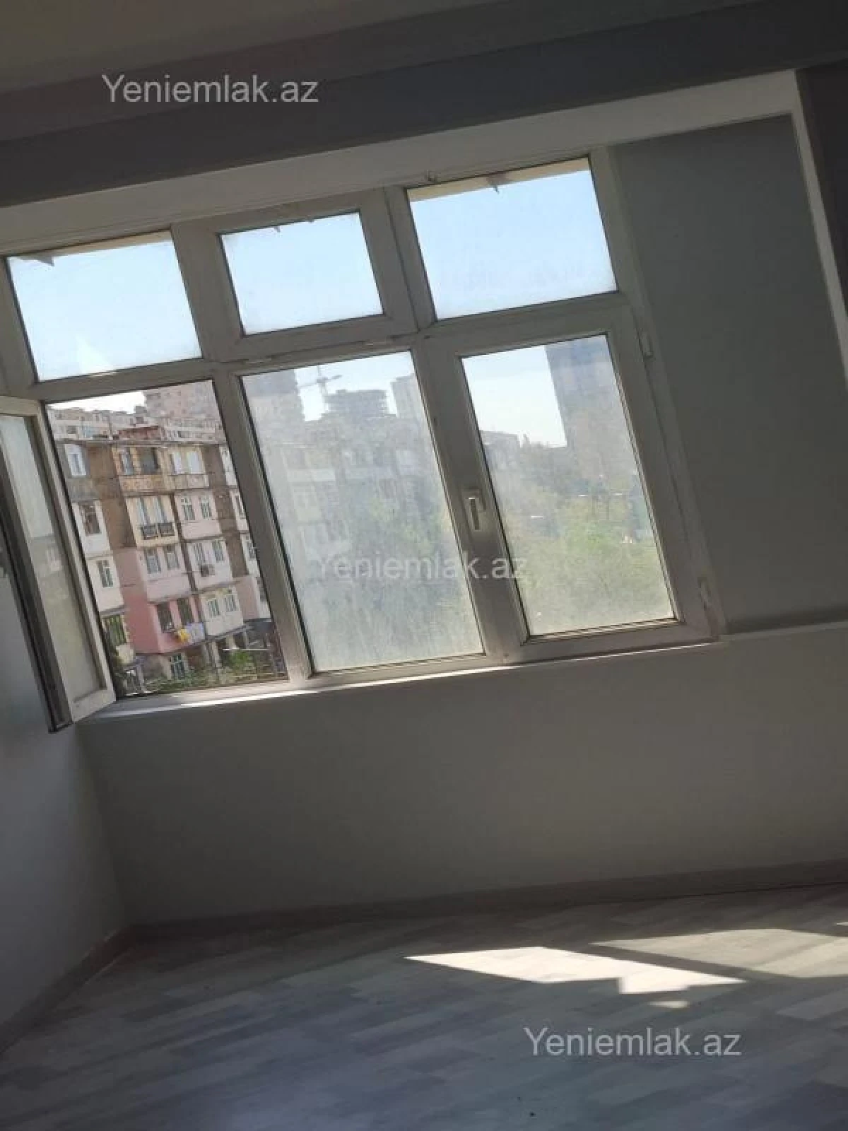 Satılır 2 otaqlı köhnə tikili 45 m²