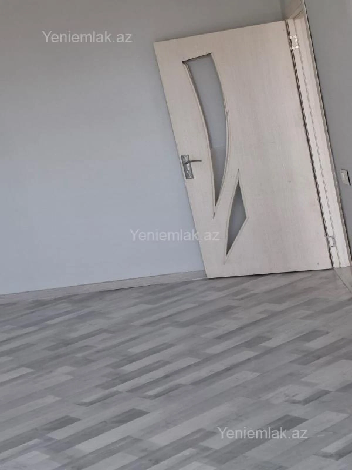 Satılır 2 otaqlı köhnə tikili 45 m²