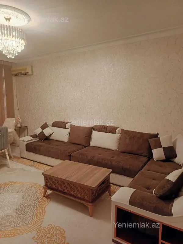 Satılır 3 otaqlı köhnə tikili 70 m²