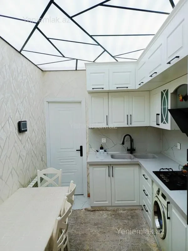Satılır 3 otaqlı köhnə tikili 70 m²