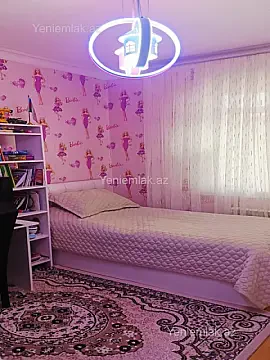 Satılır 3 otaqlı köhnə tikili 70 m²