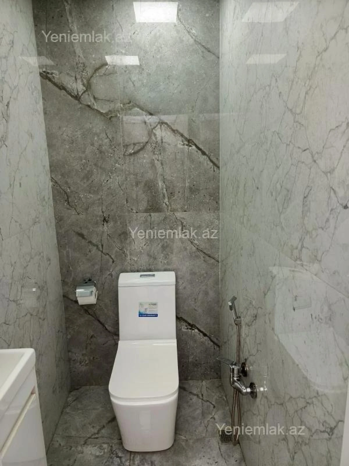 Satılır 3 otaqlı köhnə tikili 70 m²