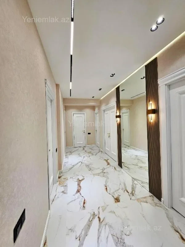 Satılır 3 otaqlı yeni tikili 146 m²