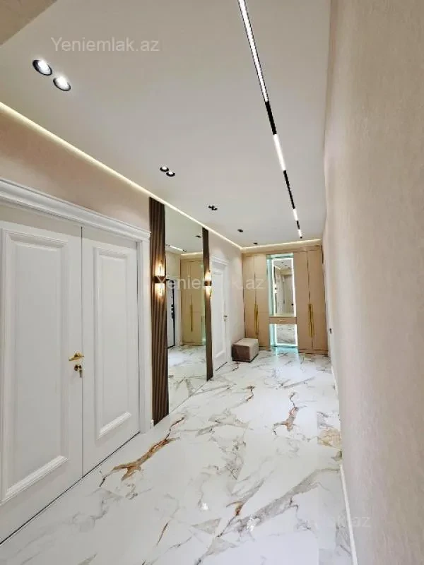 Satılır 3 otaqlı yeni tikili 146 m²