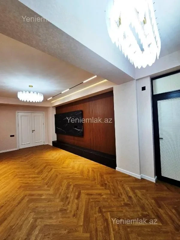 Satılır 3 otaqlı yeni tikili 146 m²