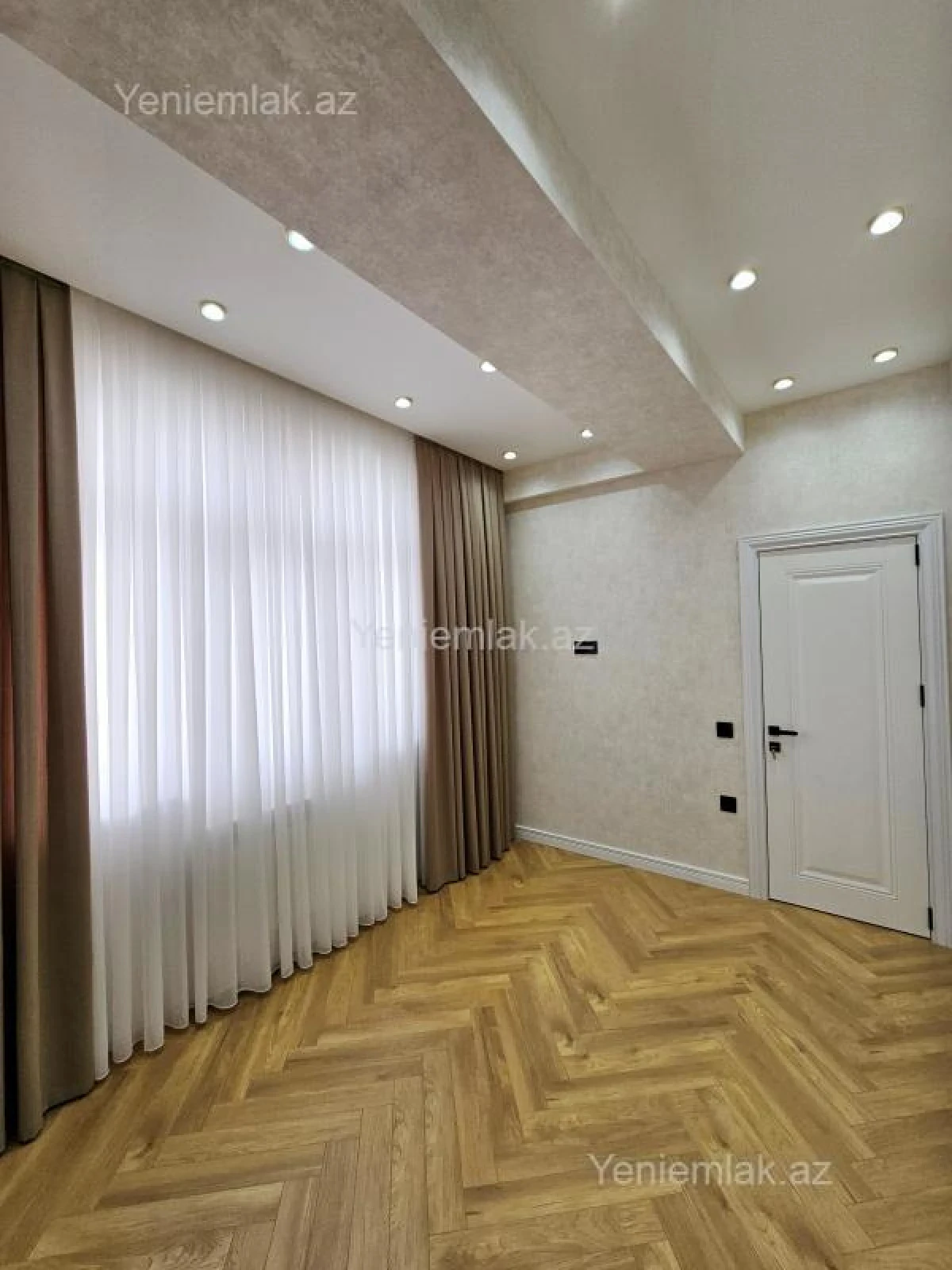 Satılır 3 otaqlı yeni tikili 87 m²
