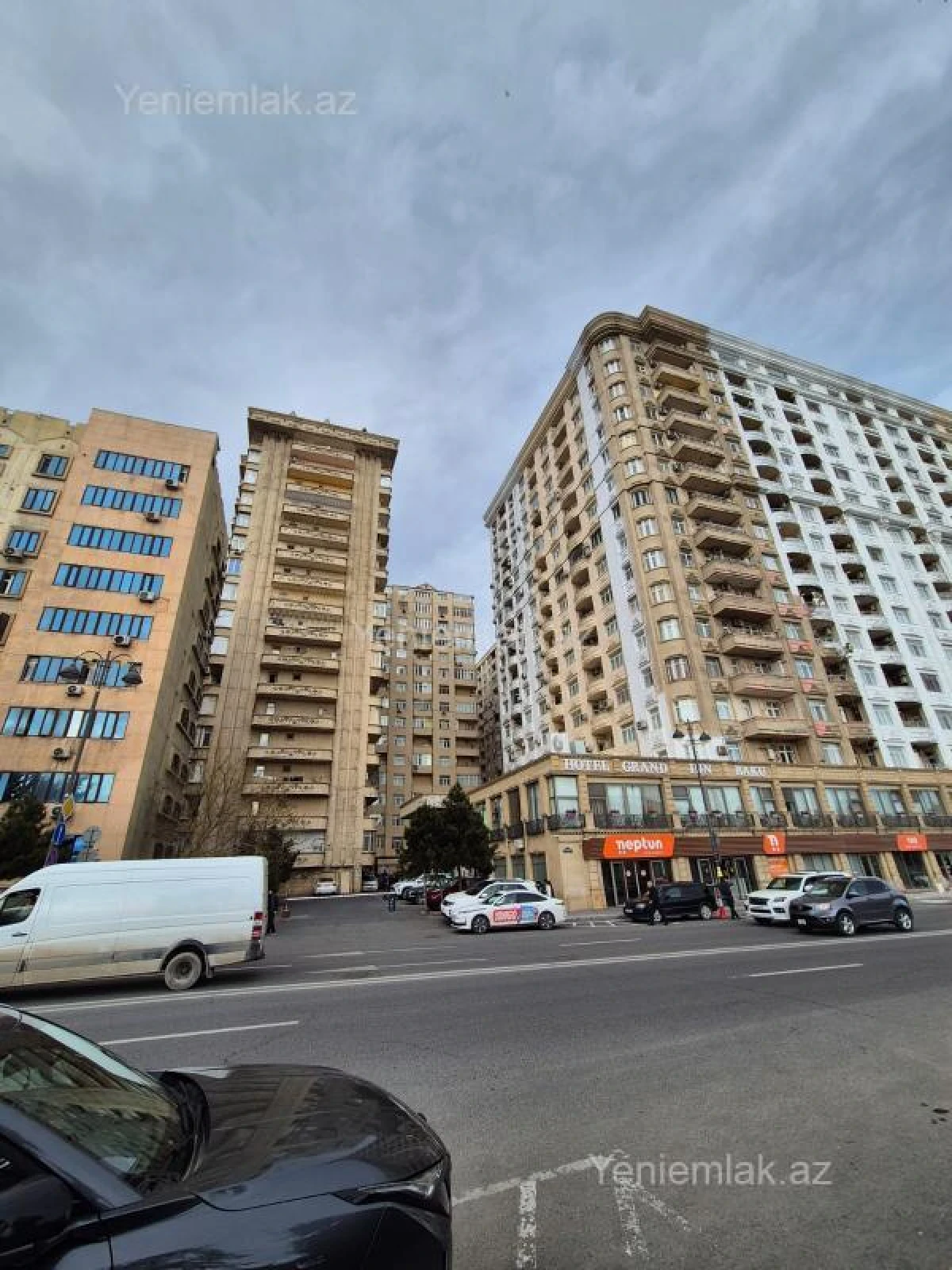Satılır 4 otaqlı yeni tikili 181 m²