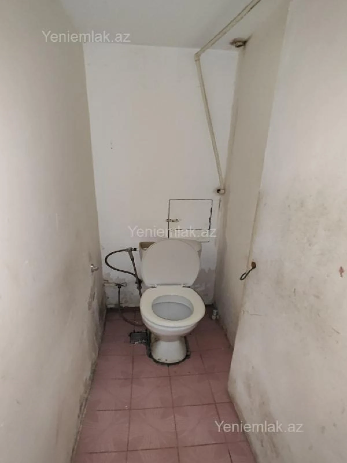 Satılır 2 otaqlı köhnə tikili 60 m²
