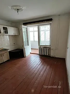Satılır 2 otaqlı köhnə tikili 60 m²