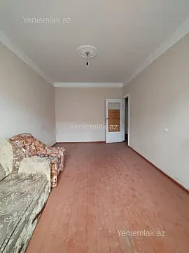Satılır 2 otaqlı köhnə tikili 60 m²